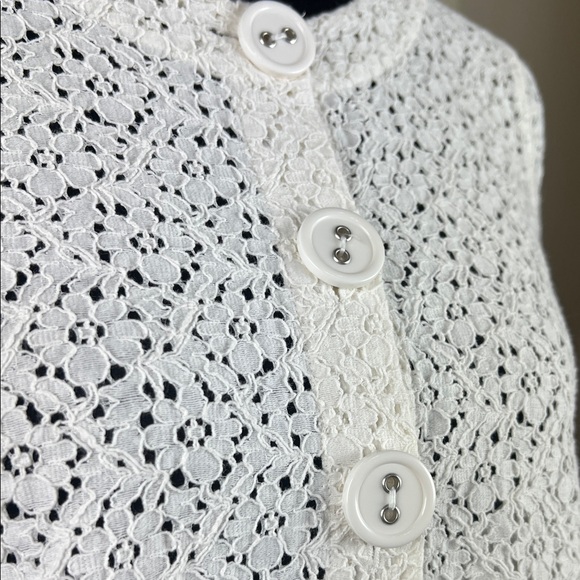 Westbound White Cotton Floral Lace Two Button Cardigan | Size Petite Medium - Picture 2 of 10